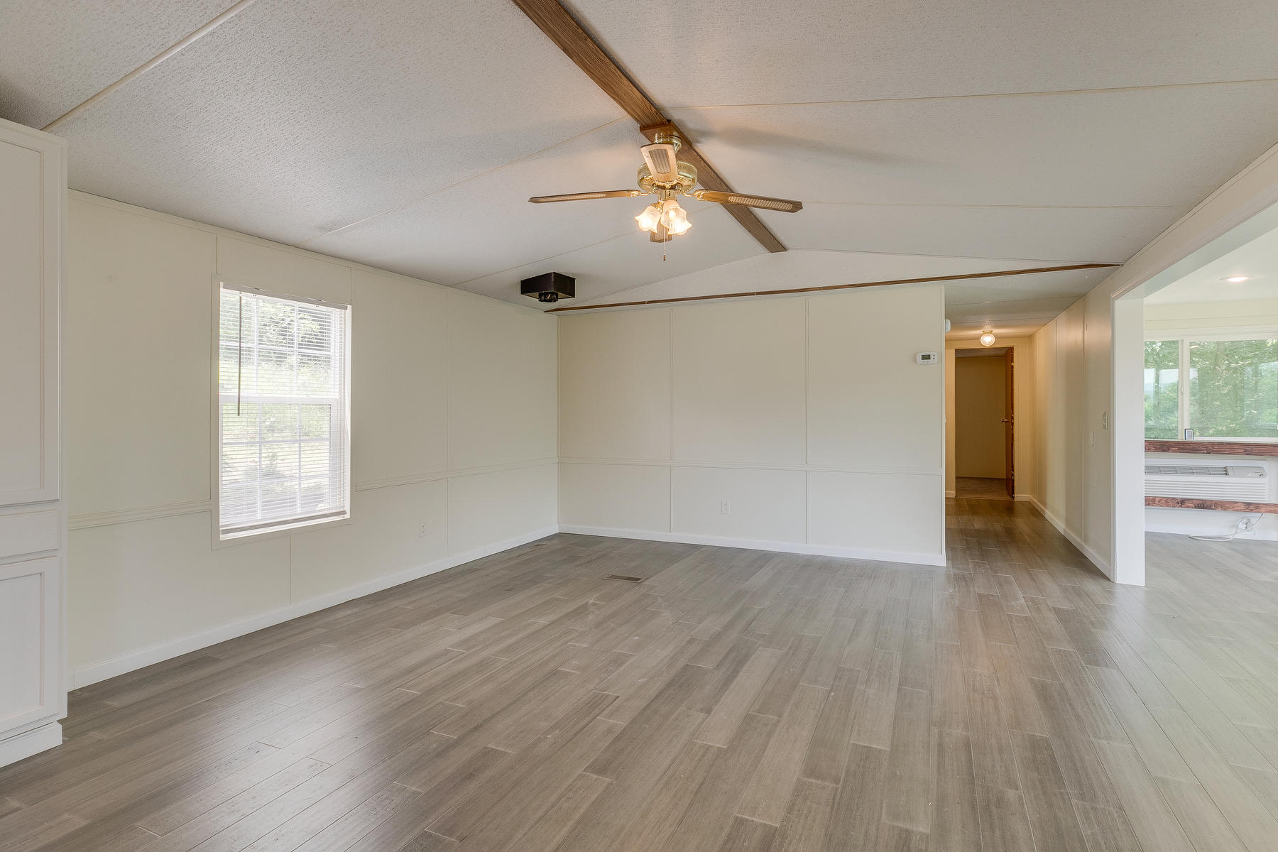 187 Cedar Grove Road Johnson City, TN 37601 - Photo 11 of 41 011