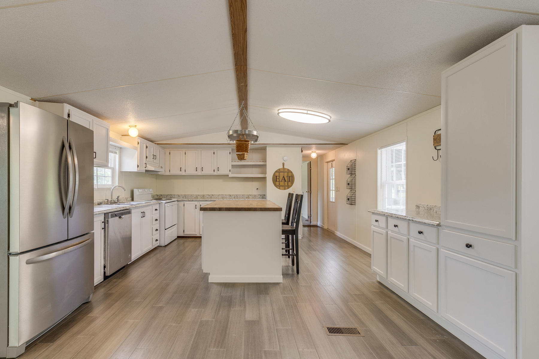 187 Cedar Grove Road Johnson City, TN 37601 - Photo 12 of 41 012