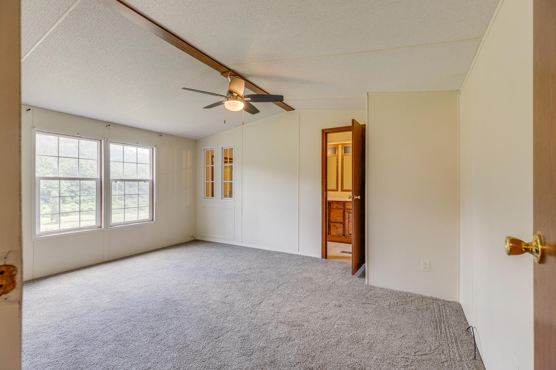 187 Cedar Grove Road Johnson City, TN 37601 - Photo 17 of 41 017