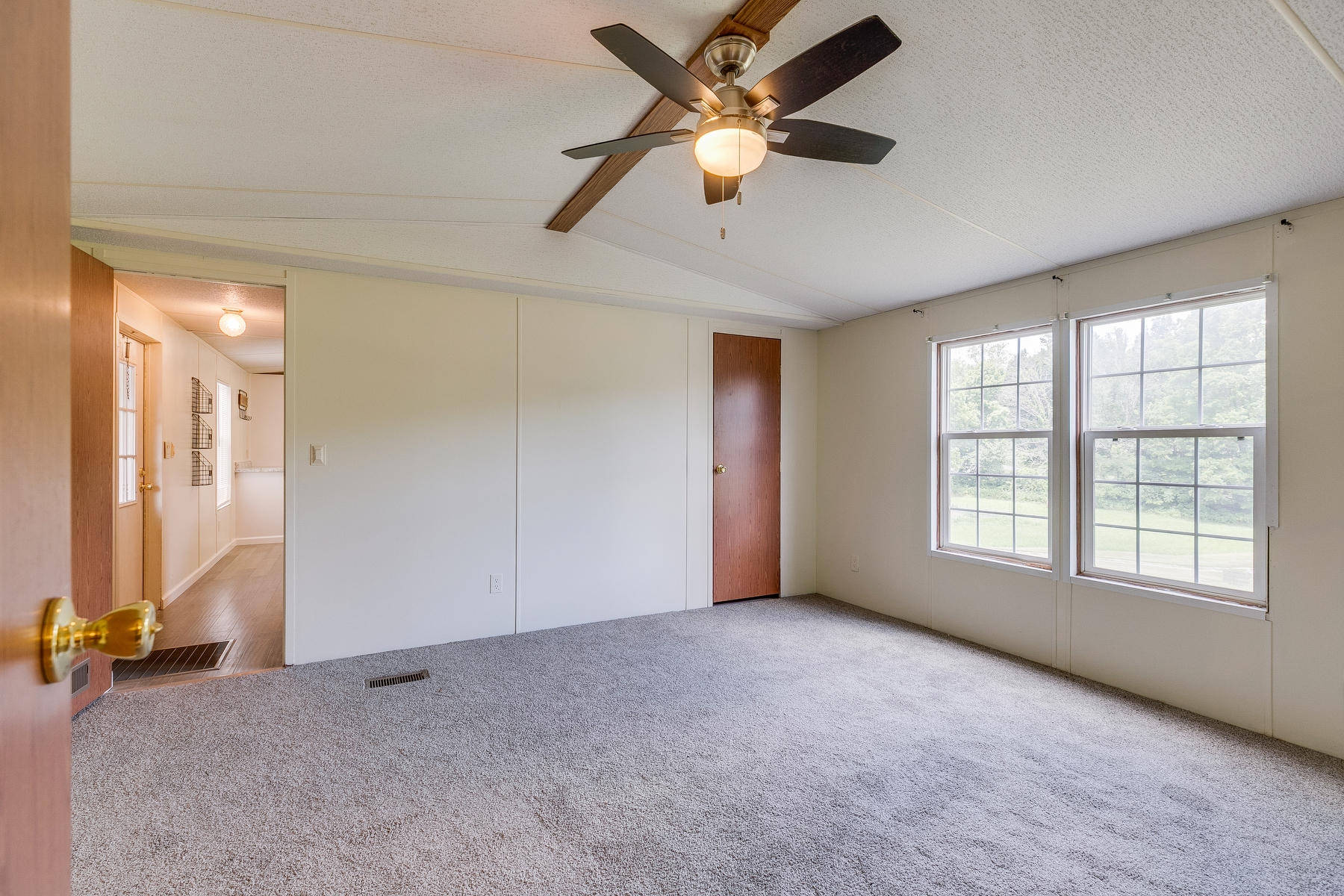 187 Cedar Grove Road Johnson City, TN 37601 - Photo 18 of 41 018