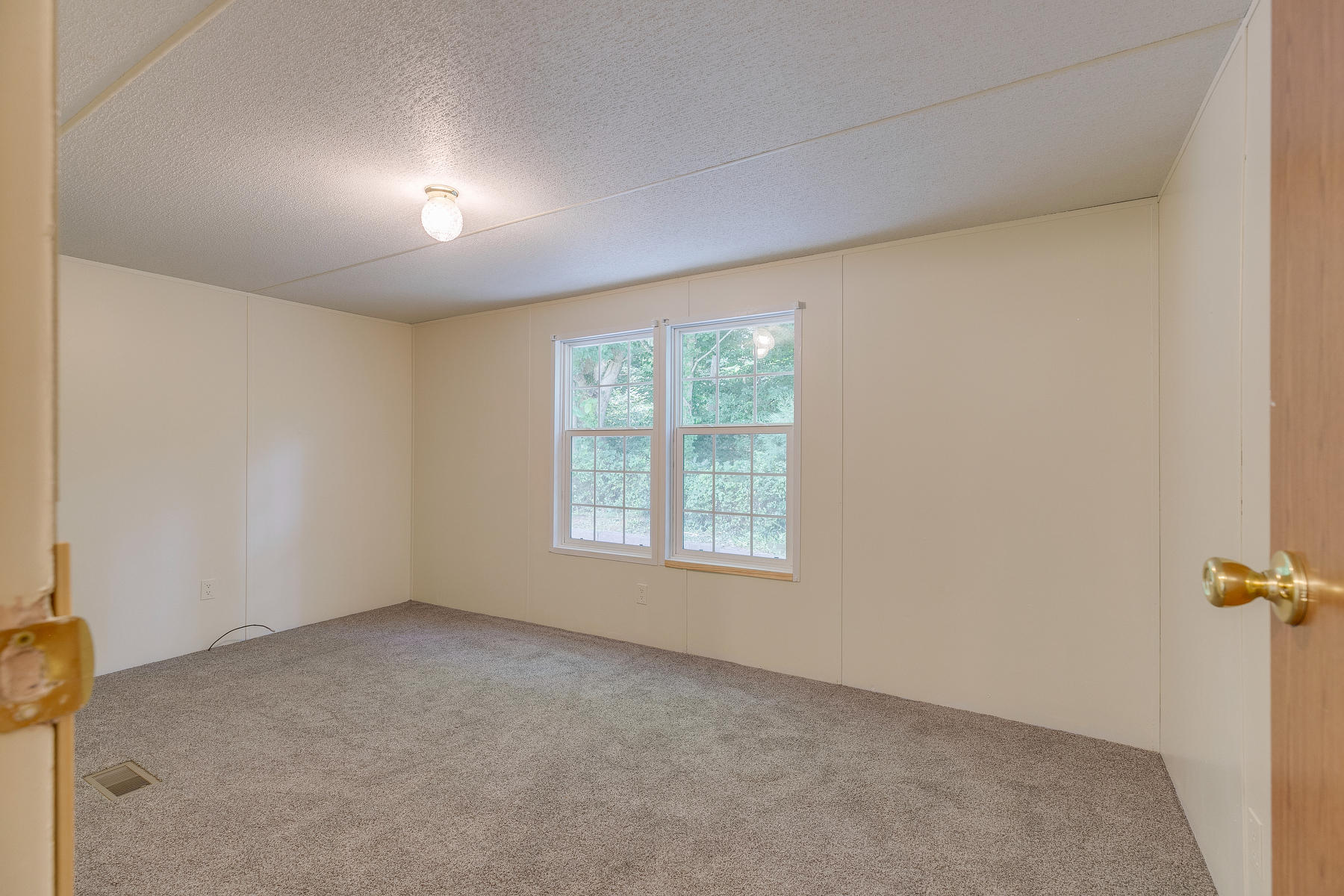 187 Cedar Grove Road Johnson City, TN 37601 - Photo 22 of 41 022