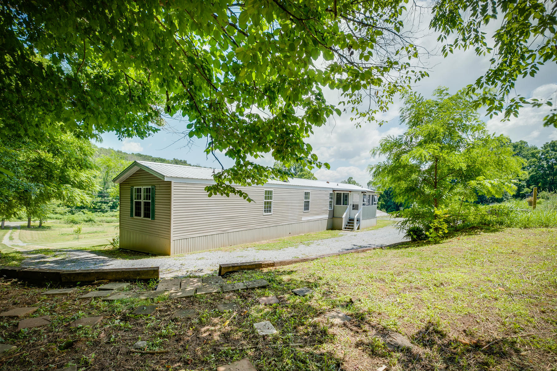 187 Cedar Grove Road Johnson City, TN 37601 - Photo 33 of 41 033