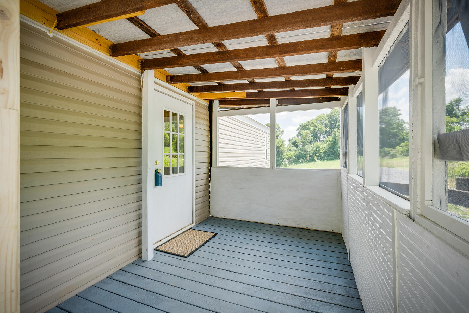 187 Cedar Grove Road Johnson City, TN 37601 - Photo 5 of 41 005