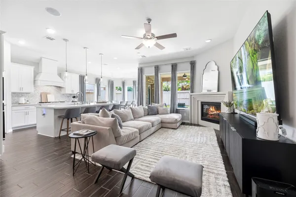 $579,000 | 10819 Crestwood Point Circle, Cypress, TX 77433