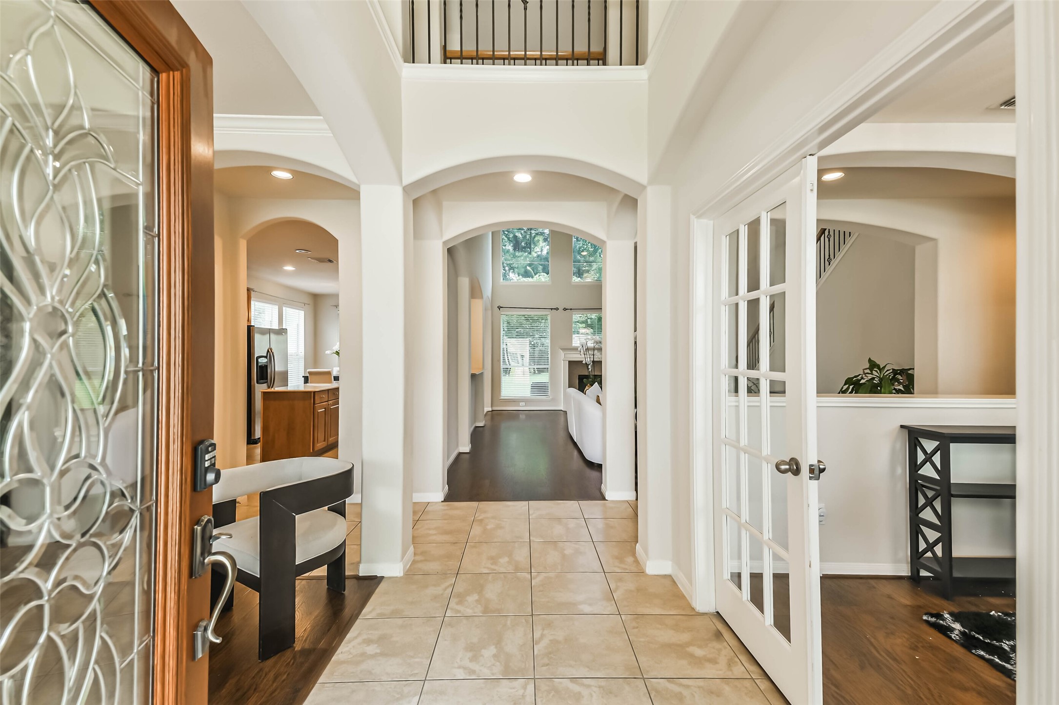 8718 Rolling Rapids Road Humble, TX 77346 - Photo 10 of 34 Beautiful 2 story foyer.