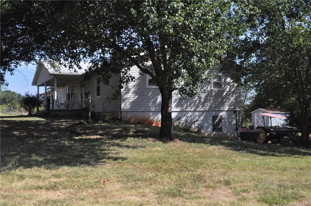 135 Claude Gilbert Road Columbus, NC 28722 - Photo 2 of 11