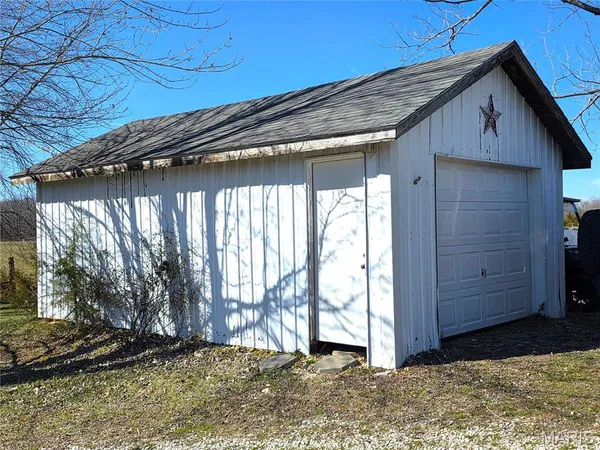 $350,000 | 4176 County Road 216, Fulton, MO 65251