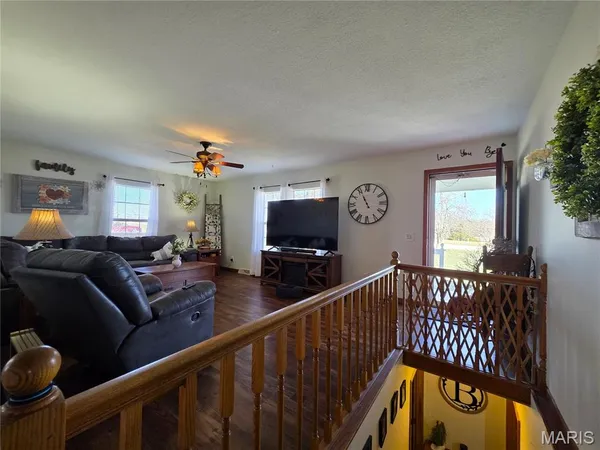 $350,000 | 4176 County Road 216, Fulton, MO 65251