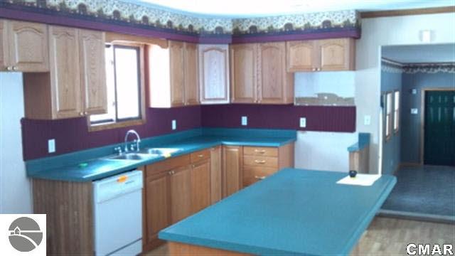 580 14 Mile Road Remus, MI 49340 - Photo 4 of 11 1771274-3.JPG