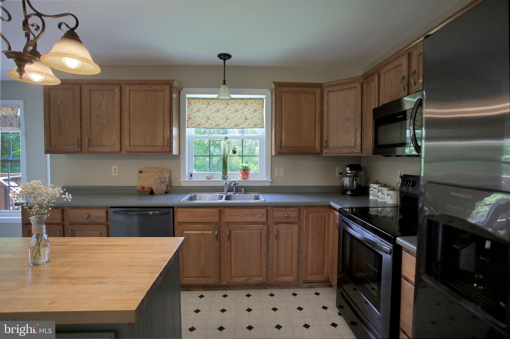 706 Old Westminster Road Hanover, PA 17331 - Photo 12 of 48