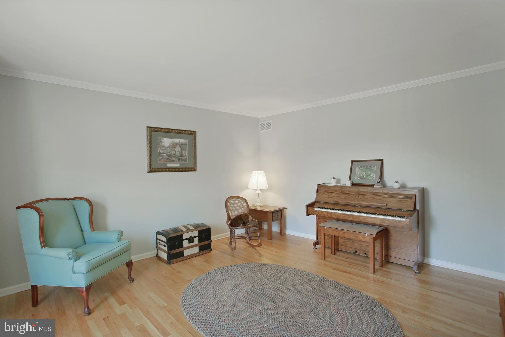 706 Old Westminster Road Hanover, PA 17331 - Photo 4 of 48