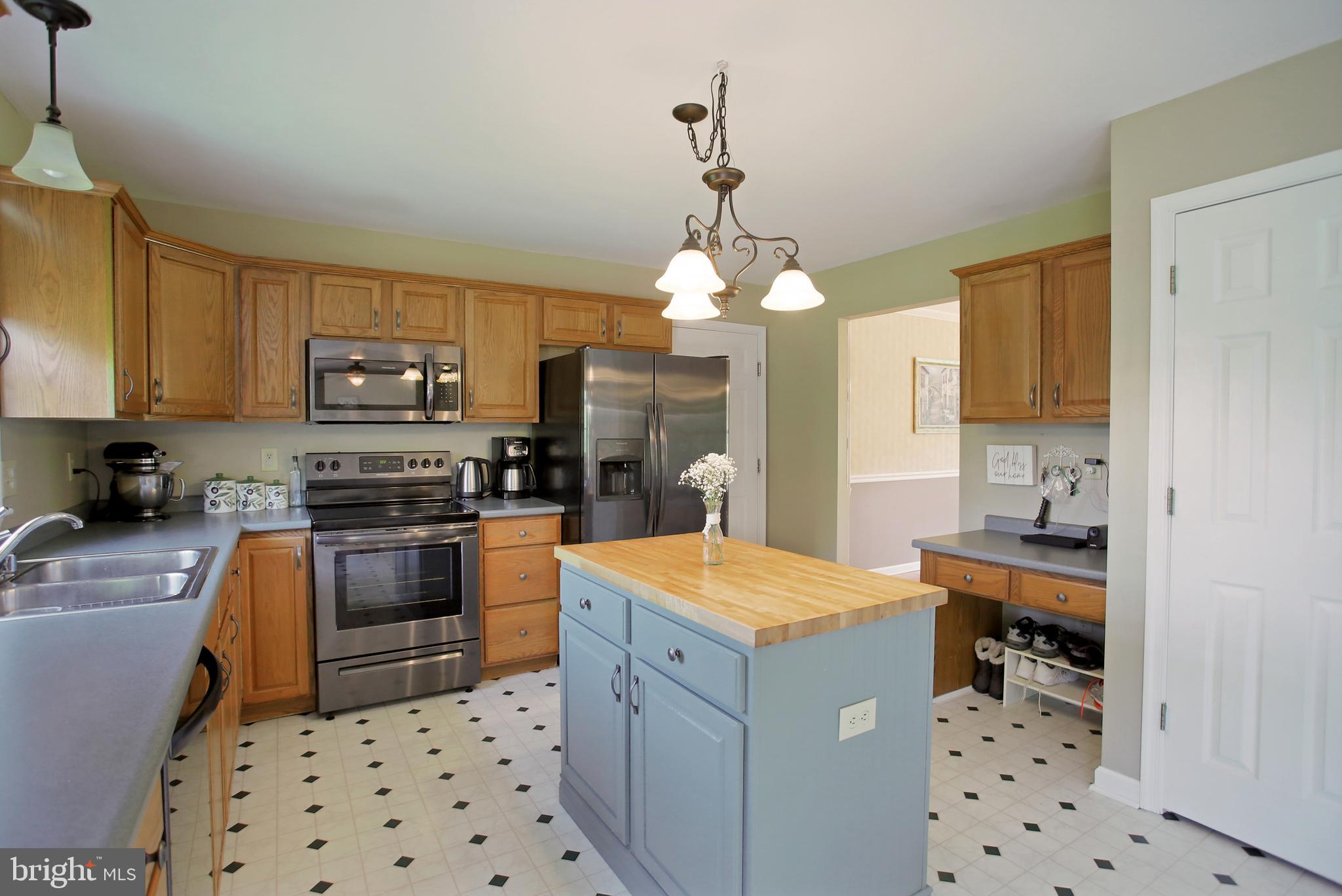 706 Old Westminster Road Hanover, PA 17331 - Photo 9 of 48