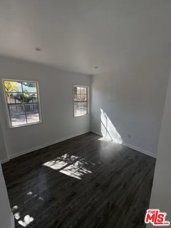 $1,695 | 6215 Crenshaw Boulevard, Los Angeles, CA 90043