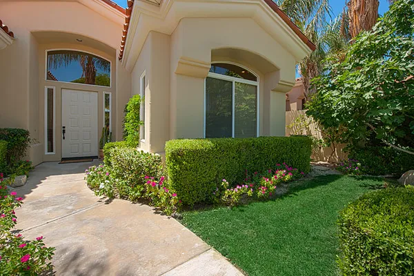$10,000 | 379 Tomahawk Drive, Palm Desert, CA 92211