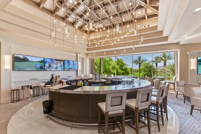 $9,500 | 379 Tomahawk Drive, Palm Desert, CA 92211