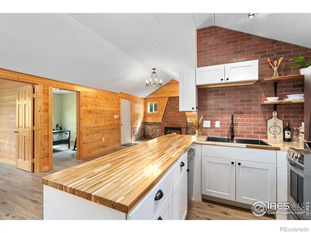 $359,500 | 6781 County Road 43, Glen Haven, CO 80532