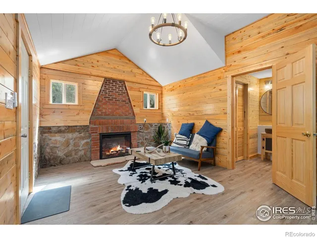 $359,500 | 6781 County Road 43, Glen Haven, CO 80532