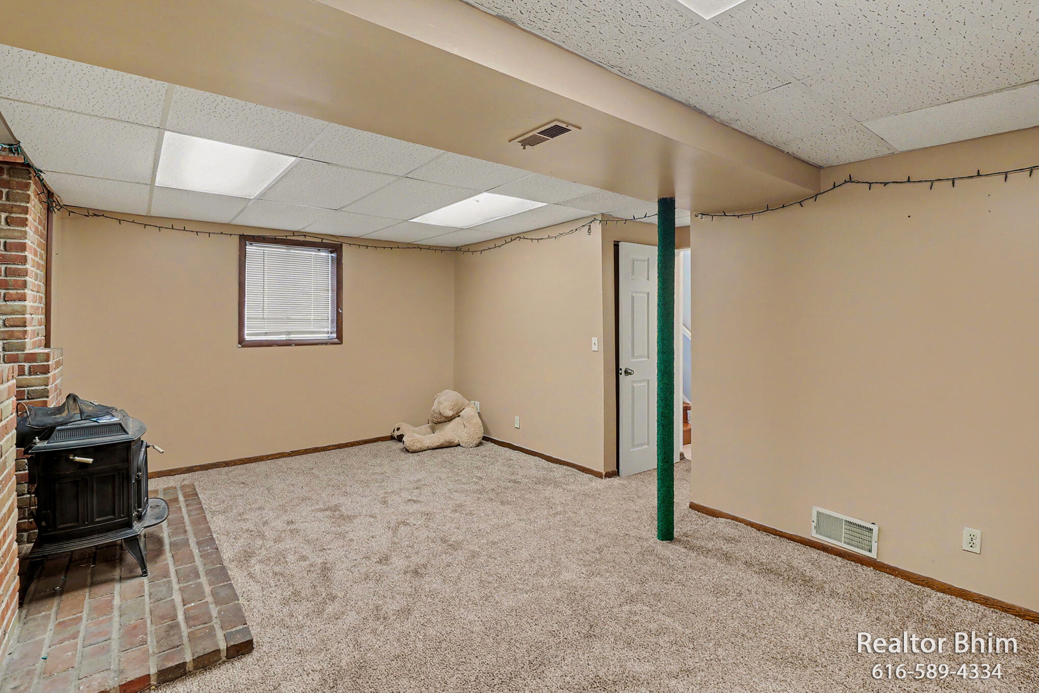 6007 Rockingham Drive Lansing, MI 48911 - Photo 25 of 30 786A4123