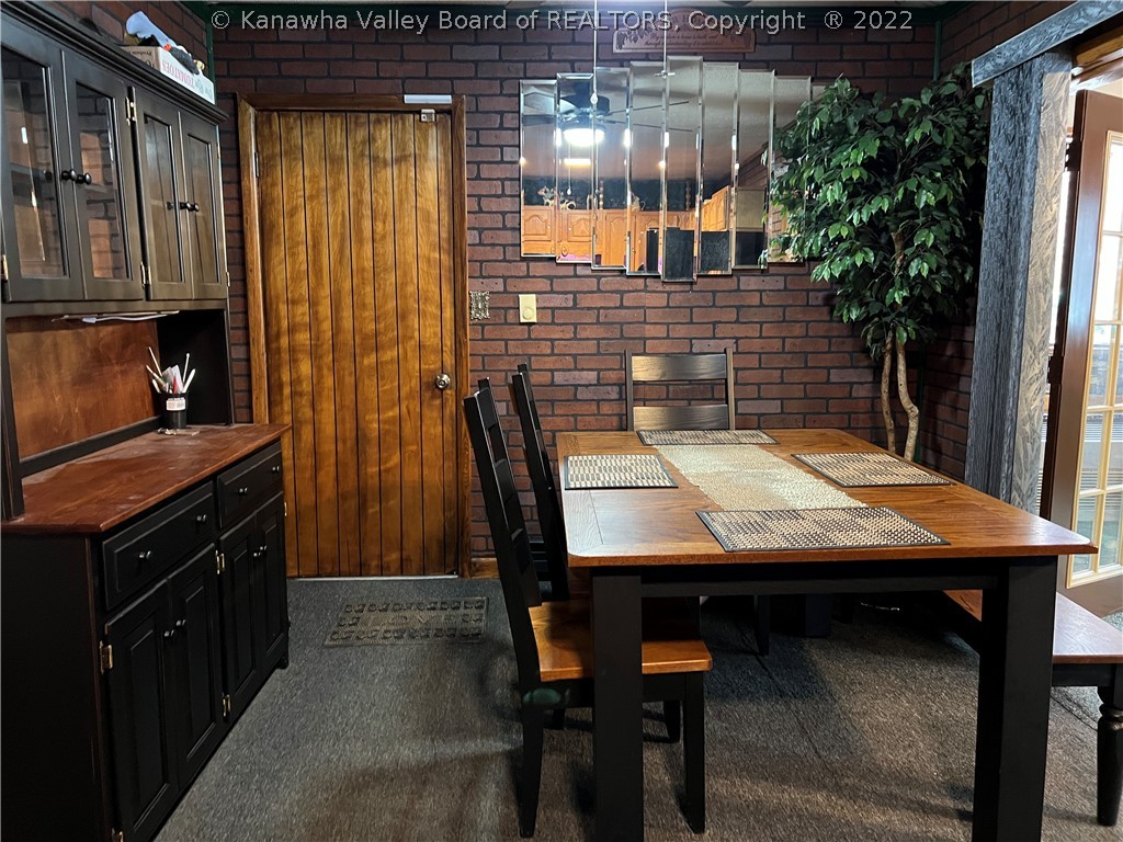 8669 Sandhill Road Point Pleasant, WV 25550 - Photo 13 of 45 Gallery Image 13