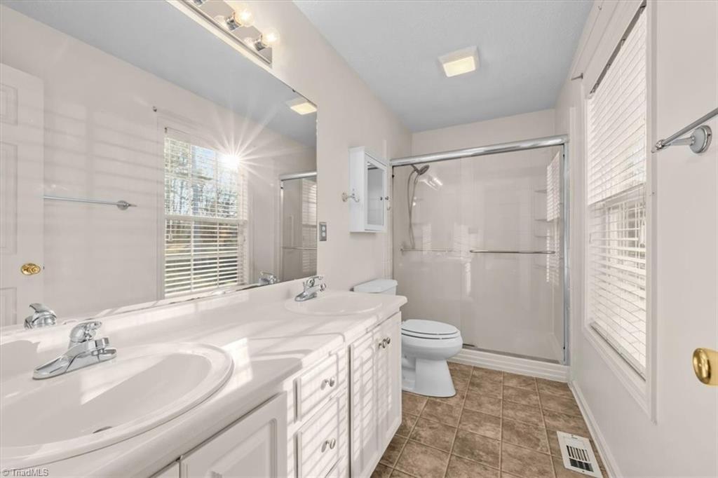 2328 Jerico Road Asheboro, NC 27205 - Photo 17 of 41