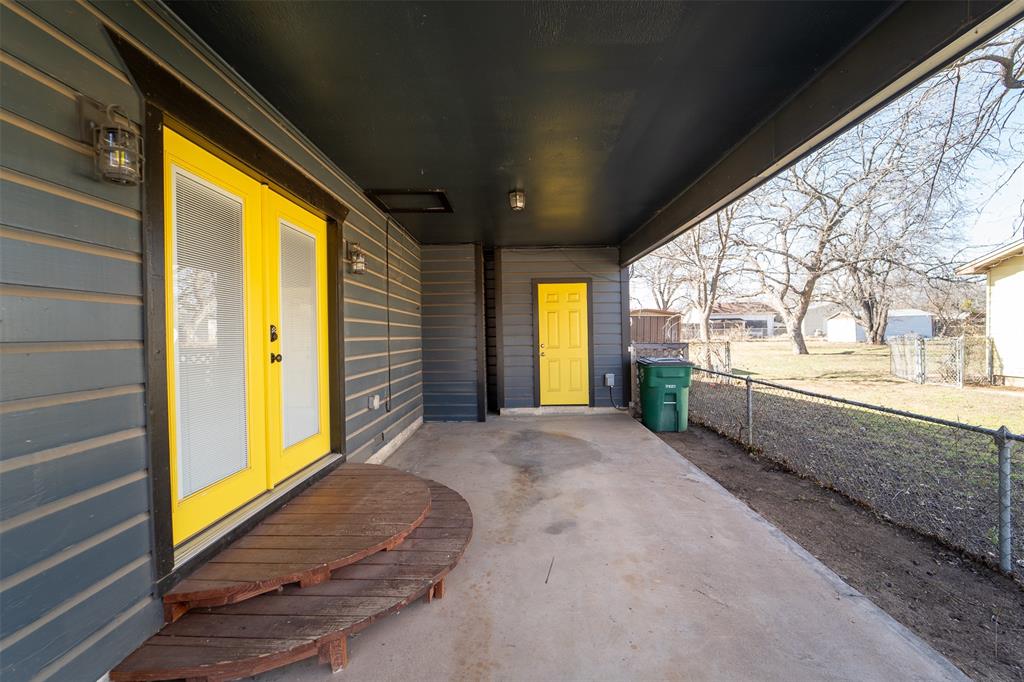 412 Pecan Street Clyde, TX 79510 - Photo 5 of 29