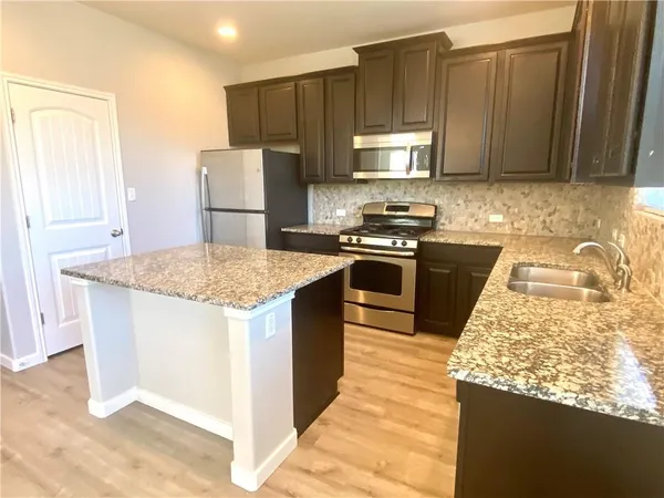 $2,795 | 7320 Sunset Heights Circle, Austin, TX 78735
