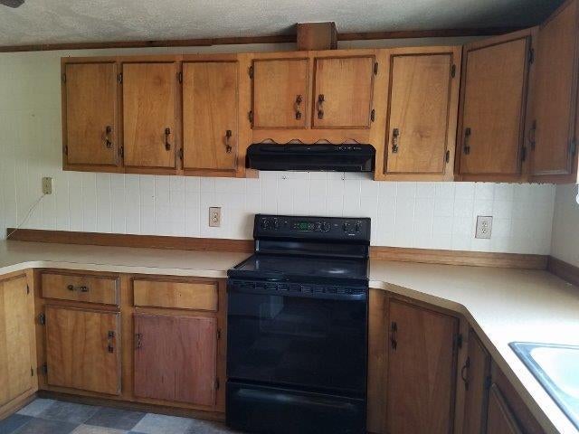 308 West Gregory Road Central Point, OR 97502 - Photo 4 of 28 Additional Photo