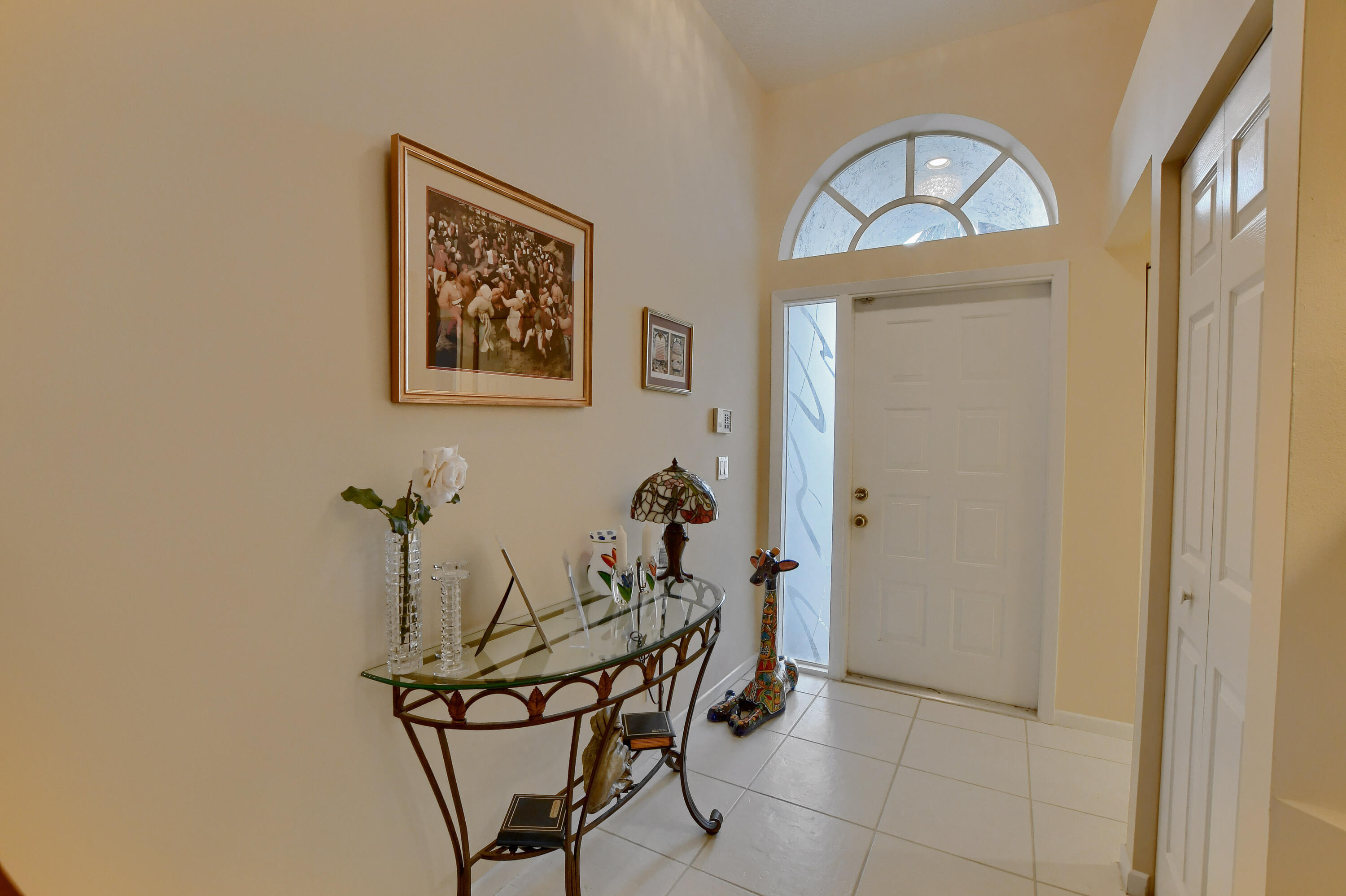 23446 Torre Circle Boca Raton, FL 33433 - Photo 3 of 33 foyer