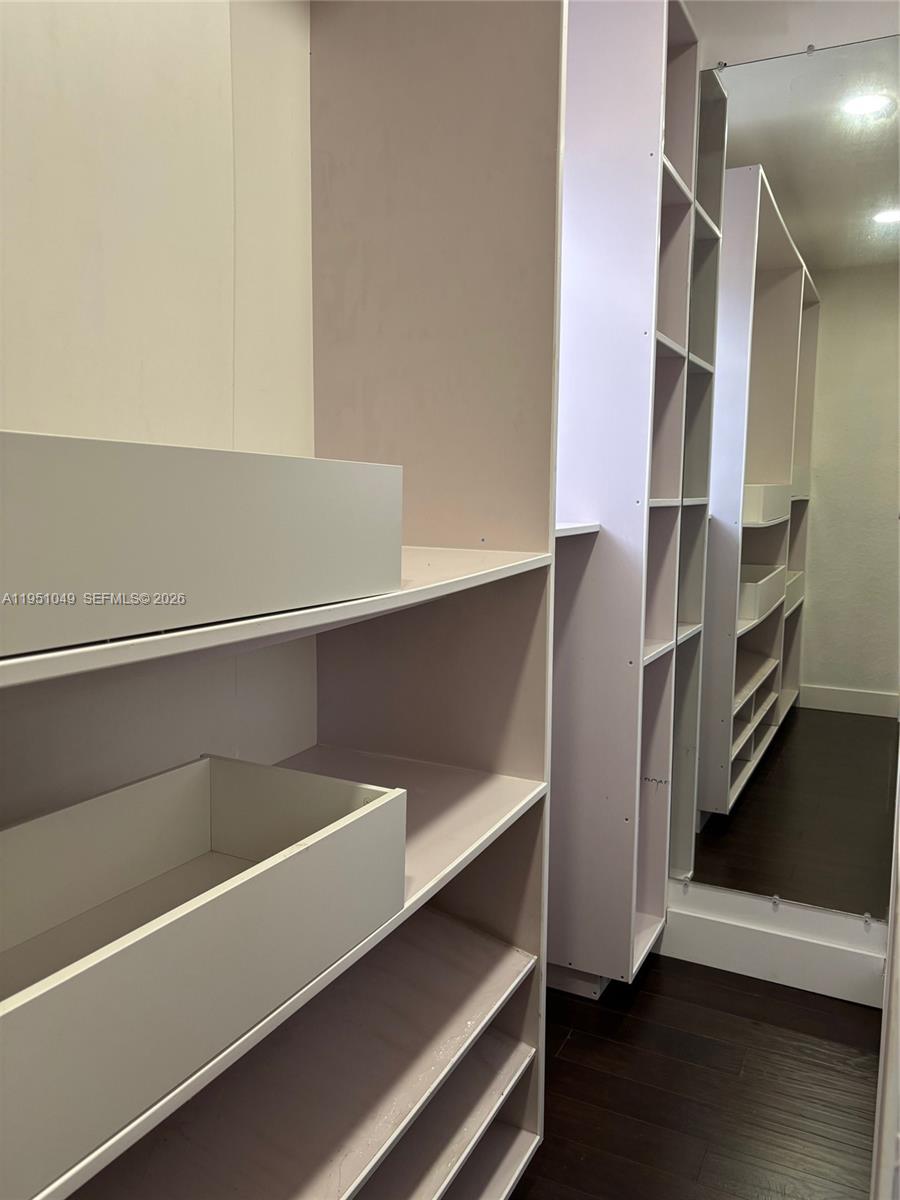 15465 Southwest 36th Terrace Miami, FL 33185 - Photo 13 of 20