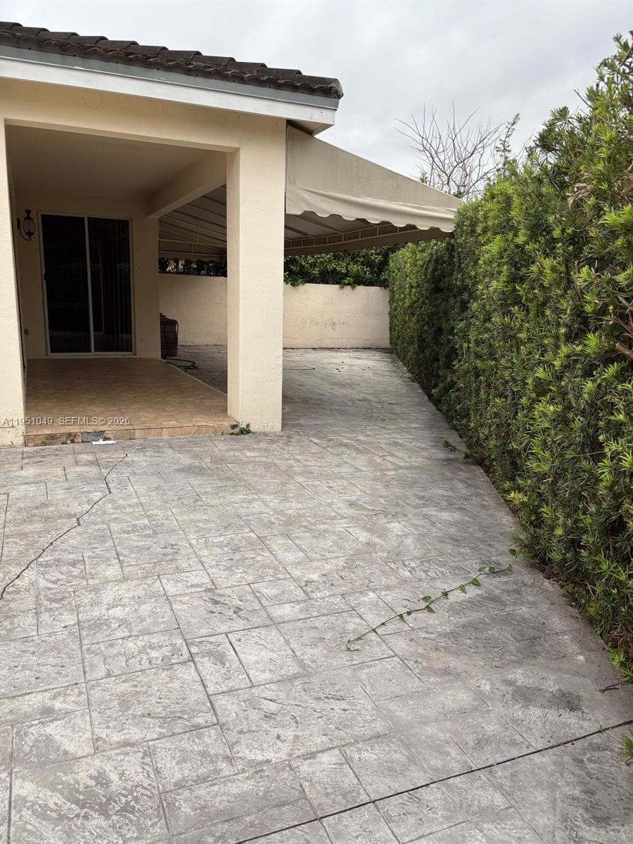 15465 Southwest 36th Terrace Miami, FL 33185 - Photo 5 of 20