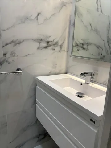 $4,200 | 15465 Southwest 36th Terrace, Miami, FL 33185