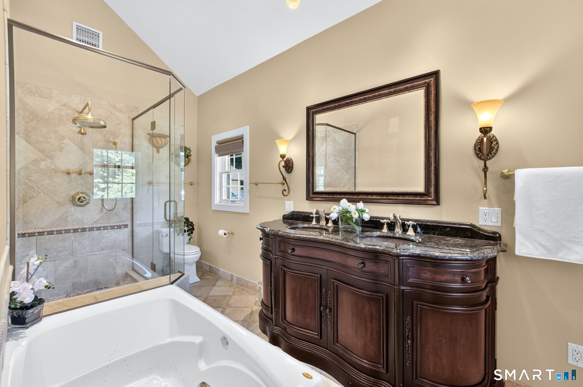 88 W Road Canton, CT 06019 - Photo 19 of 38