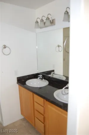 $1,800 | 1601 Zelzah Avenue, Pahrump, NV 89048