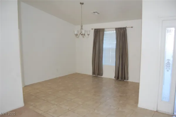 $1,800 | 1601 Zelzah Avenue, Pahrump, NV 89048