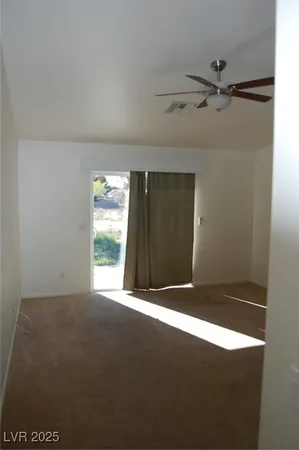 $1,800 | 1601 Zelzah Avenue, Pahrump, NV 89048