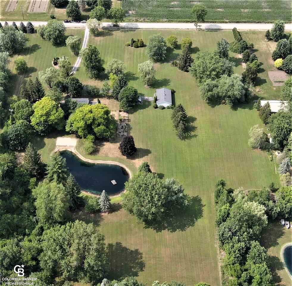 21640 30 Mile Road Ray, MI 48096 - Photo 11 of 60 50016661-12.JPG