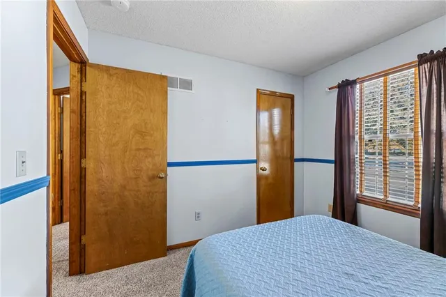 $325,000 | 300 Copeland Drive, Greenwood, MO 64034