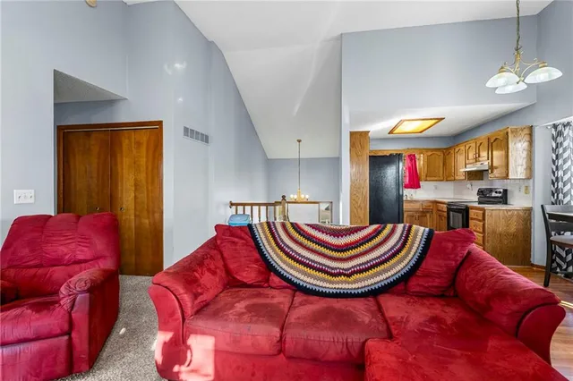 $325,000 | 300 Copeland Drive, Greenwood, MO 64034