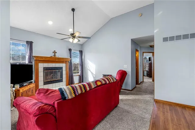 $325,000 | 300 Copeland Drive, Greenwood, MO 64034