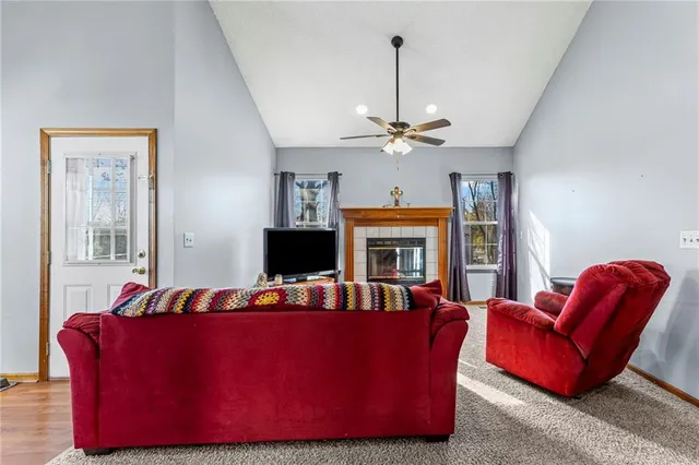 $325,000 | 300 Copeland Drive, Greenwood, MO 64034