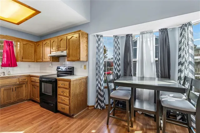 $325,000 | 300 Copeland Drive, Greenwood, MO 64034