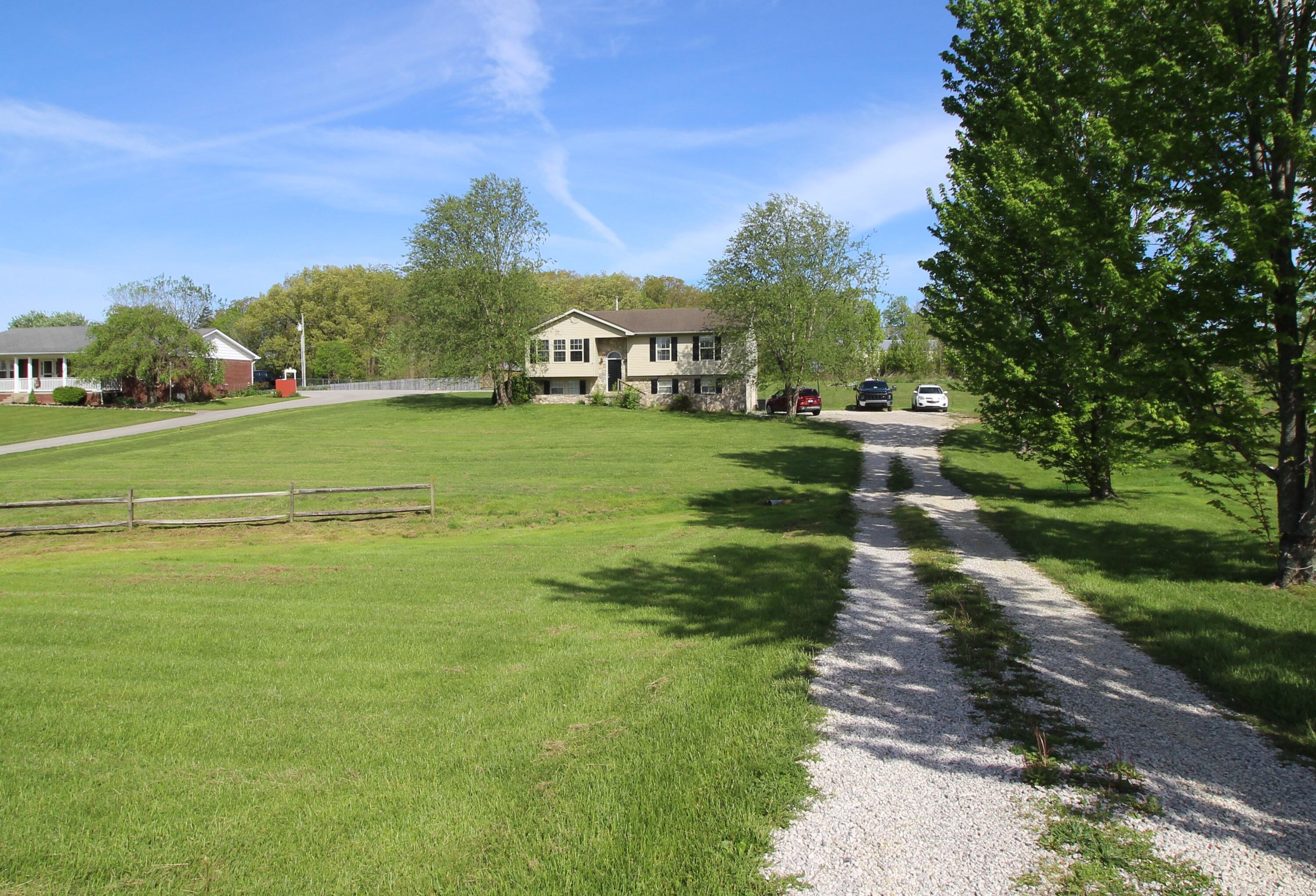 312 Springhurst Drive Berea, KY 40403 - Photo 2 of 45 Front