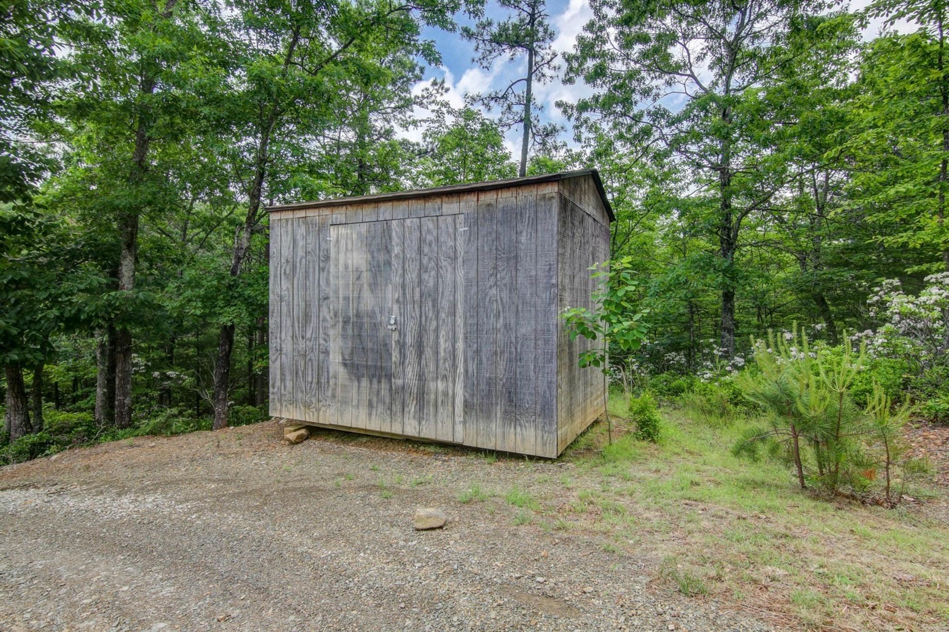 858 Mount Chestnut Road New Castle, VA 24127 - Photo 25 of 32 025-275905-0531208-55_6482552