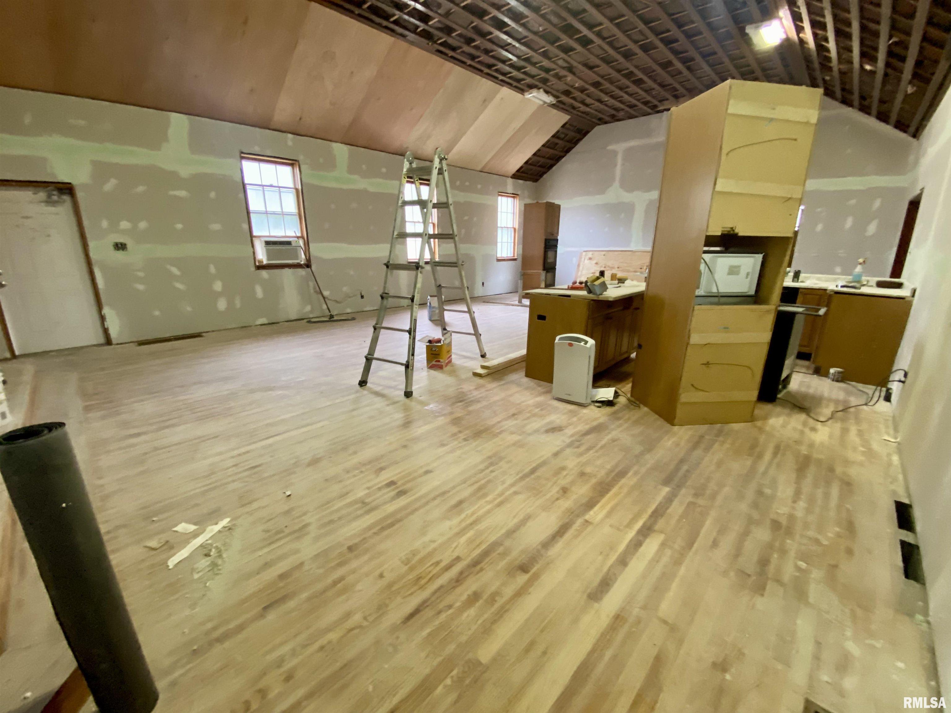 306 Washington Street Gorham, IL 62940 - Photo 9 of 48