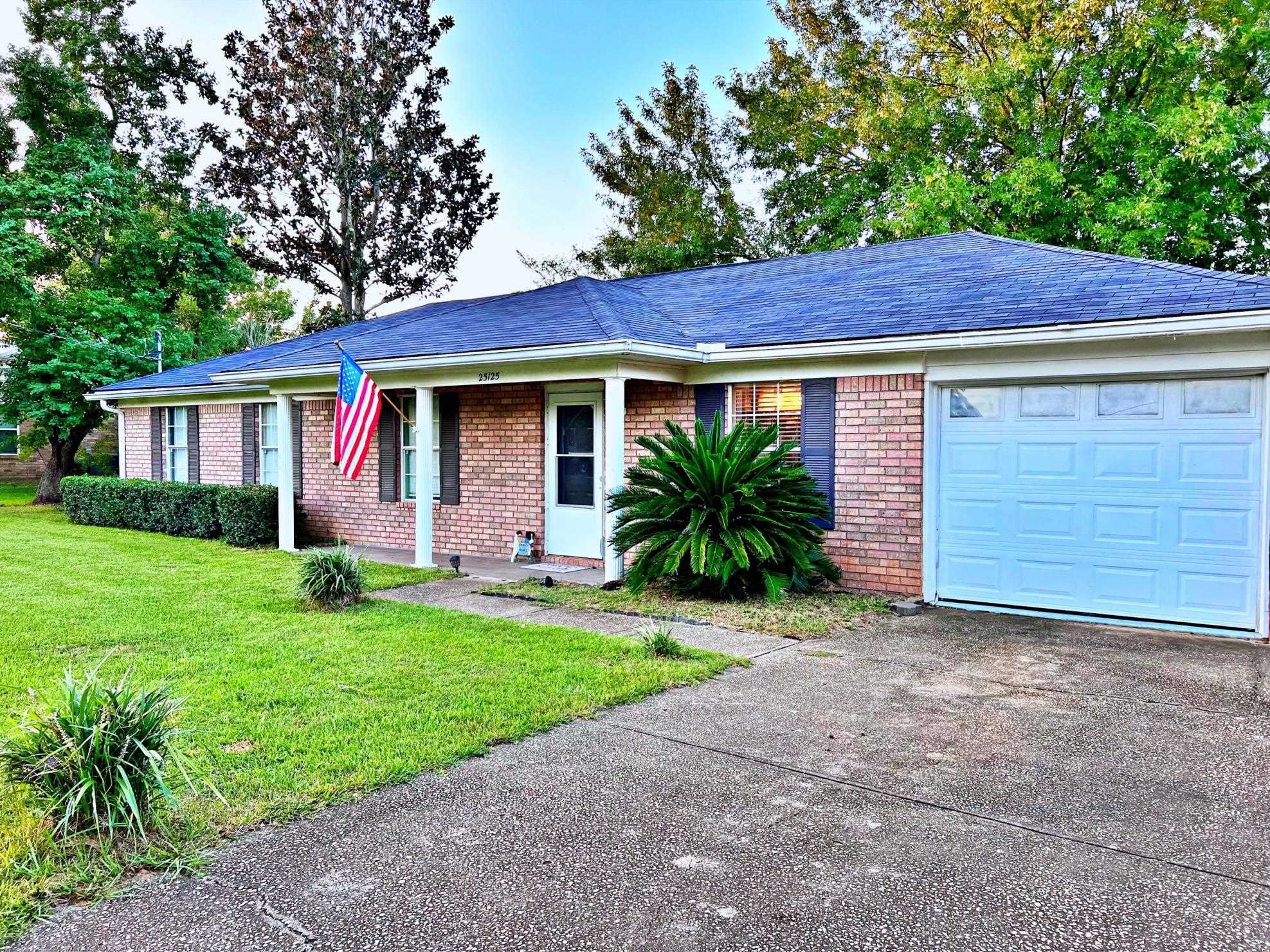 25125 Olive Street Elberta, AL 36530 - Photo 4 of 32 Front Of Structure