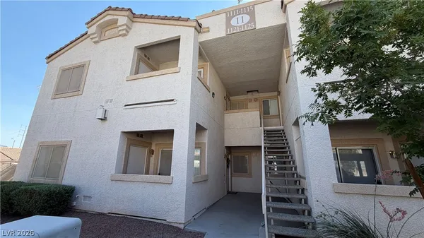 $1,250 | 855 North Stephanie Street, Unit 1123, Henderson, NV 89014