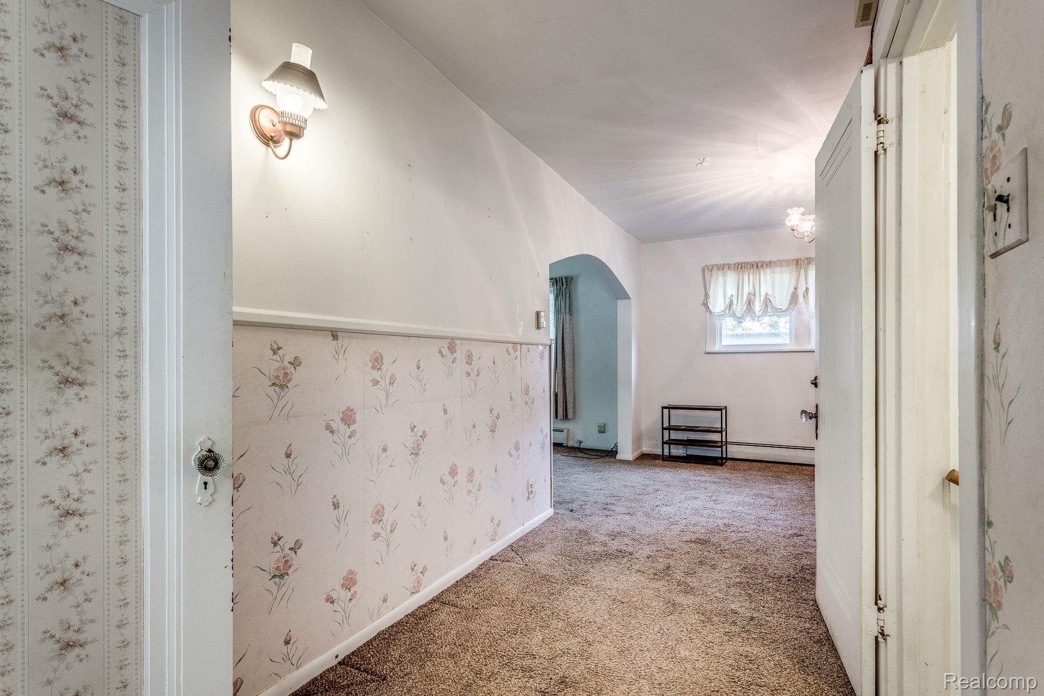 3172 South Center Road Burton, MI 48519 - Photo 20 of 54 Gallery Image 20