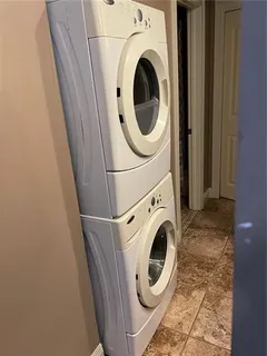 $163,000 | 9 Brandon Hall Drive, Unit B, Destrehan, LA 70047