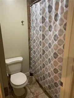 $163,000 | 9 Brandon Hall Drive, Unit B, Destrehan, LA 70047