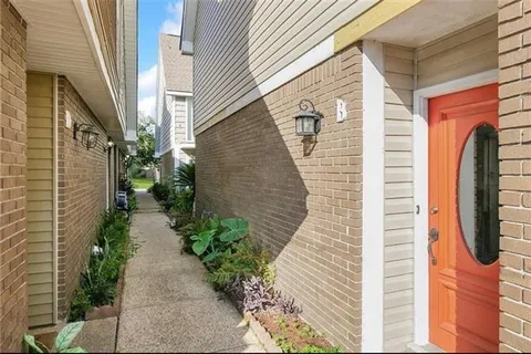 $163,000 | 9 Brandon Hall Drive, Unit B, Destrehan, LA 70047